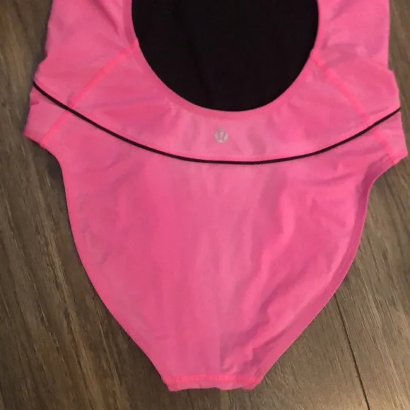 Lululemon pink bathing suit size 10-12 - Picture 12 of 16